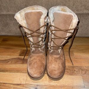Ugg Rommy Lace-Up Shearling Boots